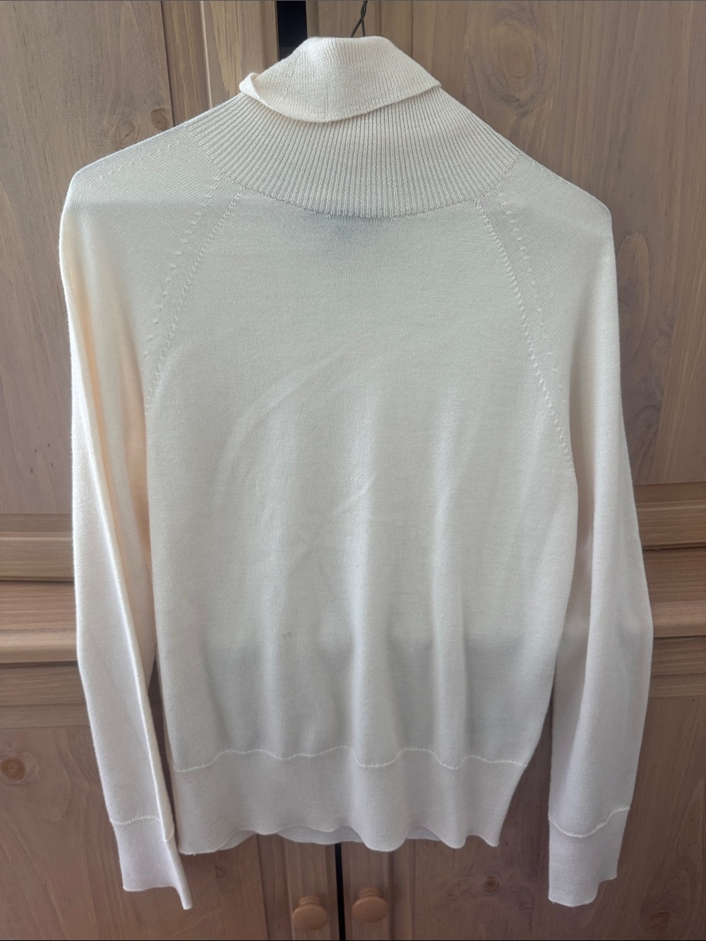Women’s Merino wool turtle neck